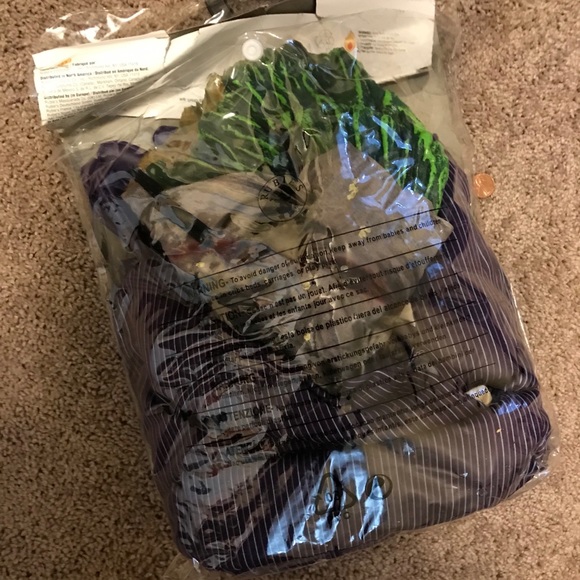 𝒥𝑜𝓀𝑒𝓇 𝒸𝑜𝓈𝓉𝓊𝓂𝑒 - Picture 4 of 5